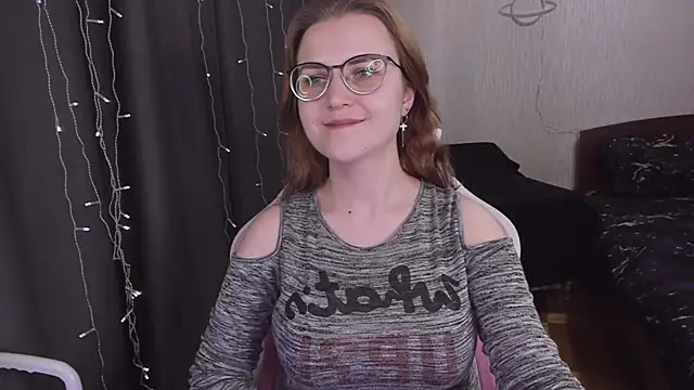 MissBrightShine online show from 21, 3, 2025