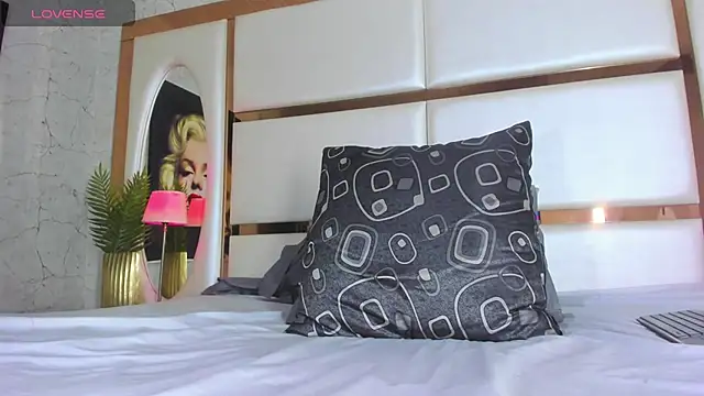 steffanxxll online show from 19, 1, 2025