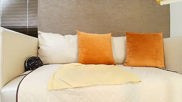 Sophie LittleS online show from 22, 2, 2025