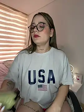 Zoe olsen online show from 18, 4, 2026