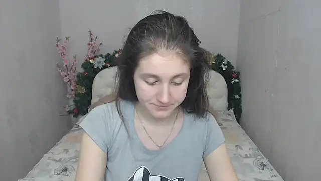 Holliy Cooper online show from 21, 1, 2025