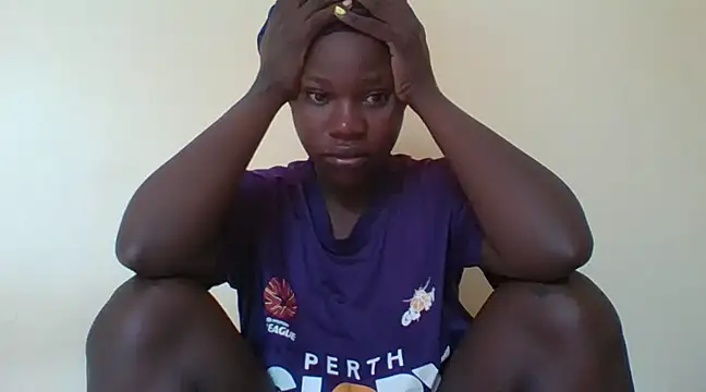 prettychic5 online show from 2, 2, 2025