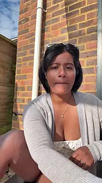 RoseMelanie online show from 6, 5, 2026