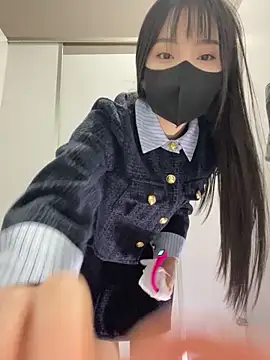 Snapshot of Asia-Lynn chatting on 26, 11, 2025 Asia-Lynn online show from 26, 11, 2025