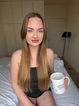 ElenaRebelle online show from 27, 4, 2026