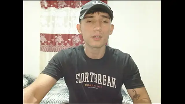 Snapshot of ChicoMaloFfF chatting on 5, 2, 2026 ChicoMaloFfF online show from 5, 2, 2026