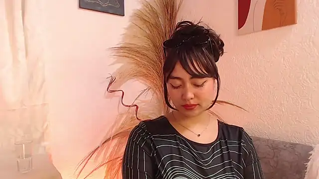  Kim  M online show from 29, 4, 2026