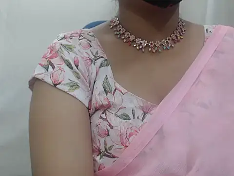 Lovely Siri 23 online show from 22, 12, 2025