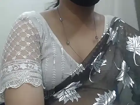 Lovely Siri 23 online show from 24, 4, 2026