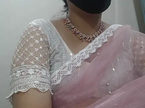 Lovely Siri 23 online show from 28, 4, 2026