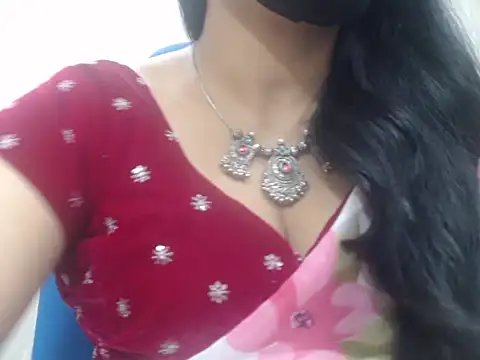 Lovely Siri 23 online show from 13, 7, 2026