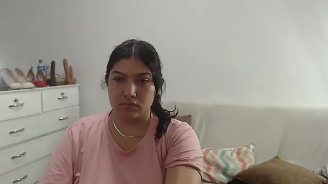 ammarahot7777 online show from 11, 4, 2026