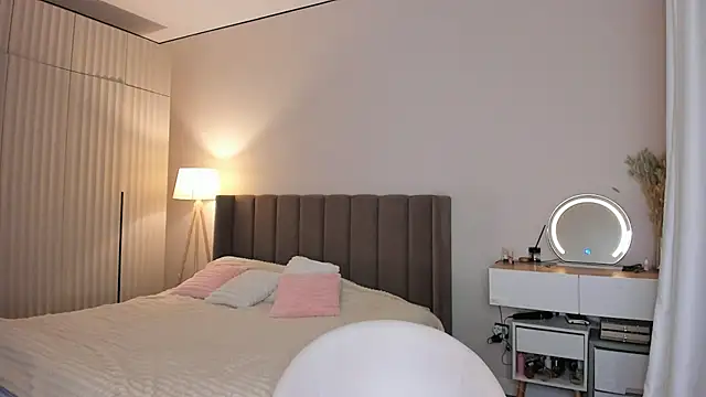 Snapshot of Anni__cute chatting on 12, 6, 2026 Anni cute online show from 12, 6, 2026