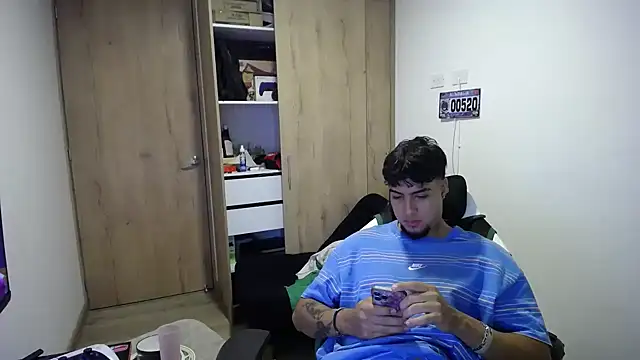 Snapshot of matias_bianco chatting on 31, 10, 2025 matias bianco online show from 31, 10, 2025