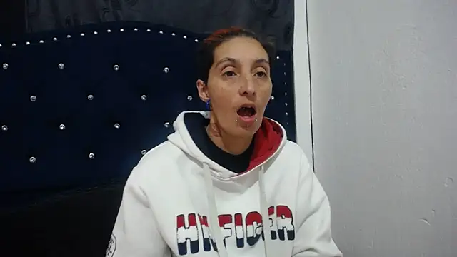 Snapshot of anyu1306 chatting on 18, 12, 2024 anyu1306 online show from 18, 12, 2024