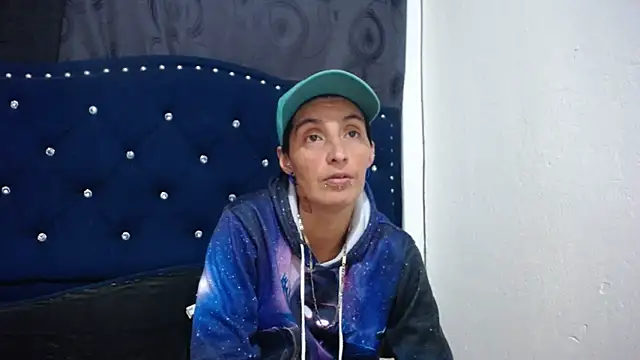 Snapshot of anyu1306 chatting on 16, 1, 2025 anyu1306 online show from 16, 1, 2025