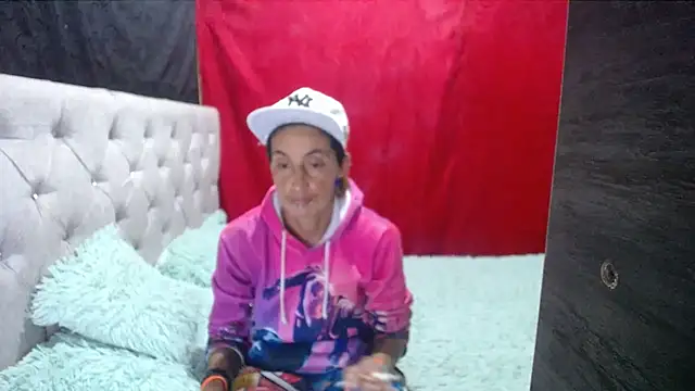 Snapshot of anyu1306 chatting on 9, 10, 2025 anyu1306 online show from 9, 10, 2025