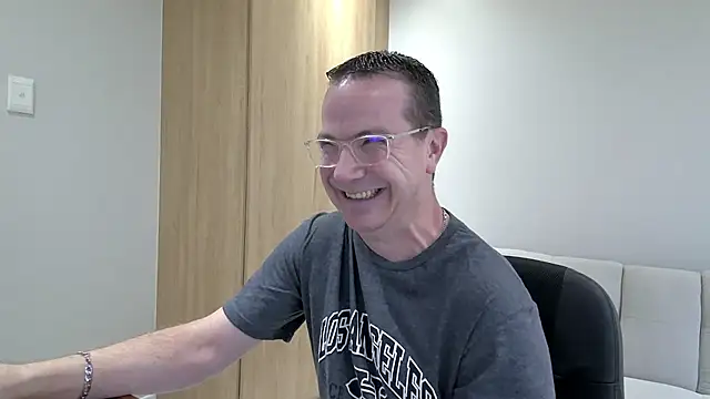 BrettJ81 online show from 9, 12, 2024