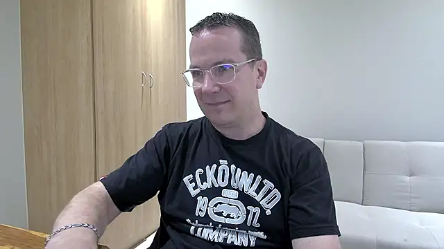 BrettJ81 online show from 27, 11, 2025