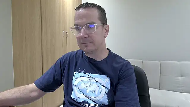 BrettJ81 online show from 13, 4, 2026