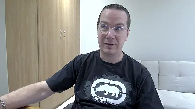 BrettJ81 online show from 19, 4, 2026