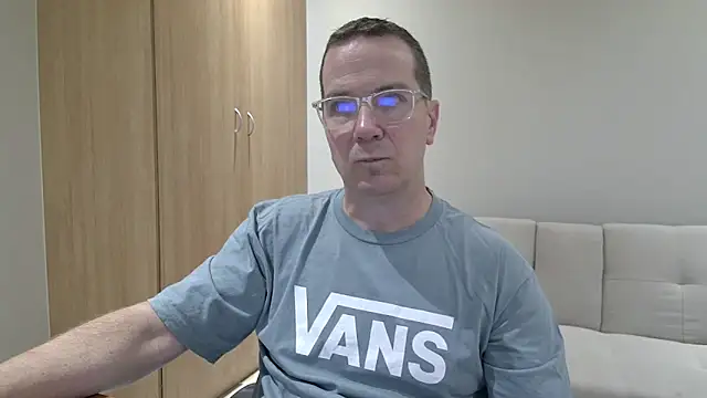 BrettJ81 online show from 21, 4, 2026