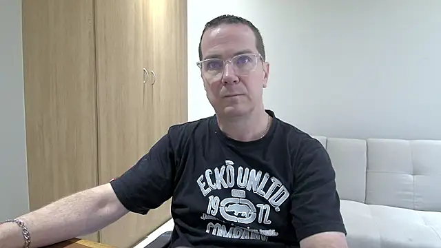 BrettJ81 online show from 25, 4, 2026