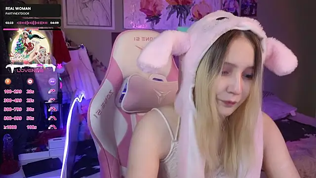 Evie Ro online show from 5, 1, 2025