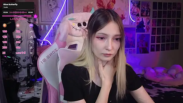 Evie Ro online show from 22, 3, 2025