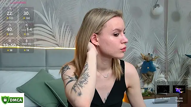 Snapshot of AmaliaBell chatting on 12, 1, 2025 AmaliaBell online show from 12, 1, 2025