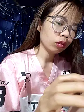   Mai-love19   online show from 9, 4, 2026