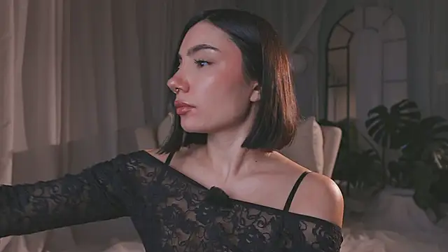 AmyArmstrong online show from 14, 4, 2026