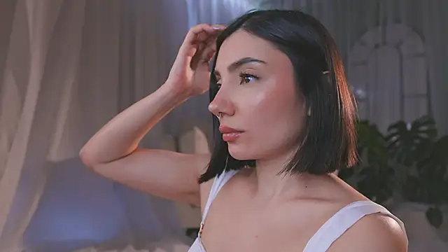 AmyArmstrong online show from 23, 4, 2026