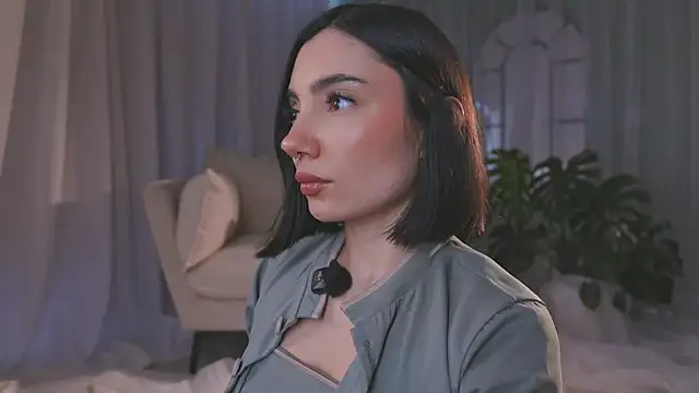 AmyArmstrong online show from 24, 4, 2026