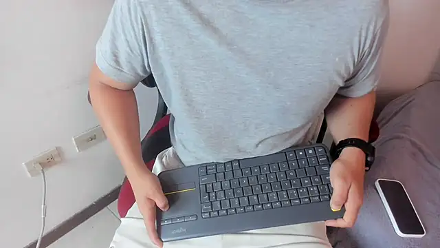 oliver price1 online show from 23, 4, 2026