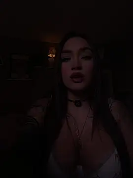 Snapshot of DaniDusan_ chatting on 23, 7, 2026 DaniDusan online show from 23, 7, 2026