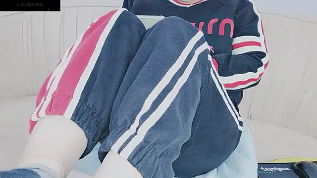 Snapshot of Sophie_Secret chatting on 13, 1, 2025 Sophie Secret online show from 13, 1, 2025