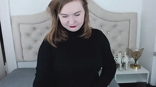 LaraDream online show from 9, 1, 2025