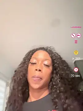 Snapshot of mismialove chatting on 16, 5, 2026 mismialove online show from 16, 5, 2026