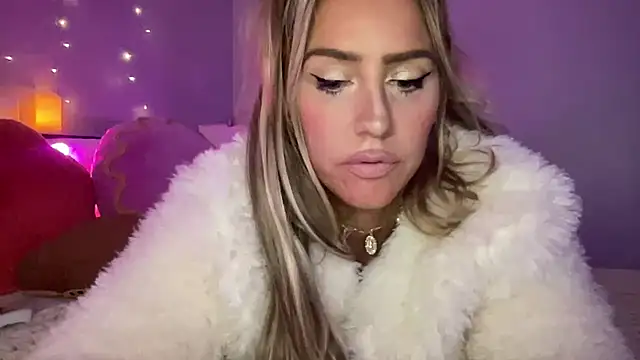 Fitnessbabe69 online show from 27, 12, 2024