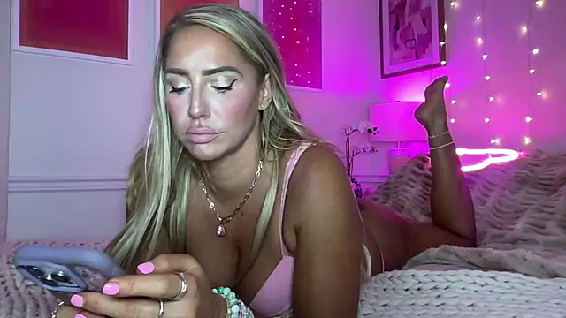 Fitnessbabe69 online show from 18, 1, 2026