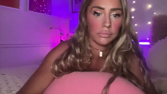 Fitnessbabe69 online show from 15, 7, 2026