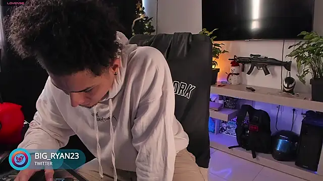 bigryann23 online show from 15, 12, 2024